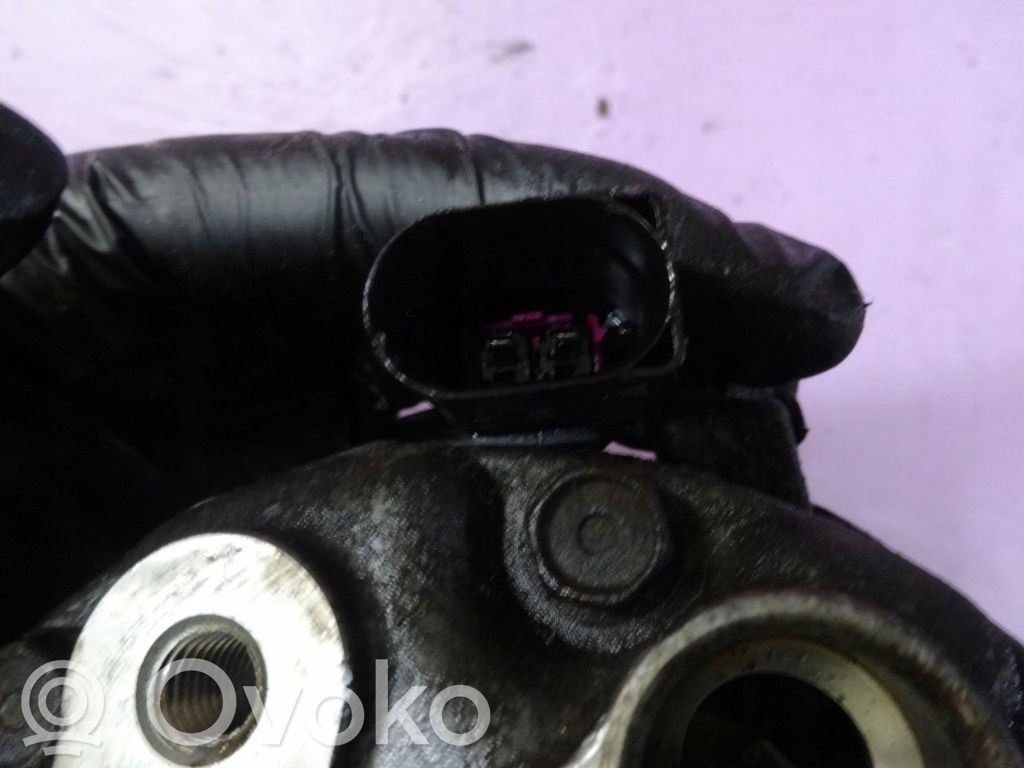 Kompresor / Sprężarka klimatyzacji A/C — Audi TT Mk1 (1999-2003) - obrazek 5