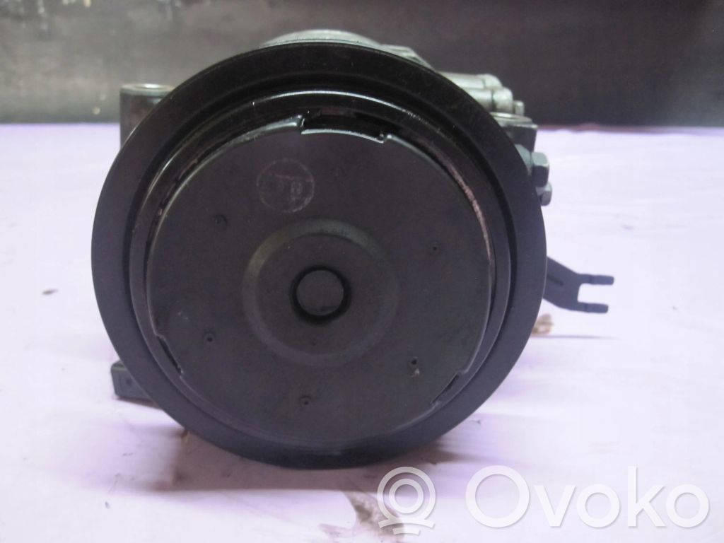 Kompresor / Sprężarka klimatyzacji A/C — Volkswagen Polo V 6R (2009-2011) - obrazek 3